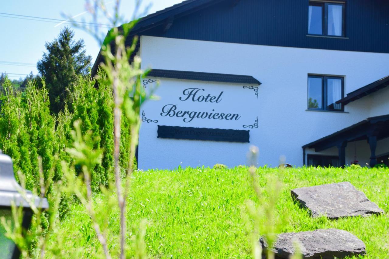 Hotel Bergwiesen - Zimmer Mit Balkon Oder Terasse Lohr nad Menem Zewnętrze zdjęcie
