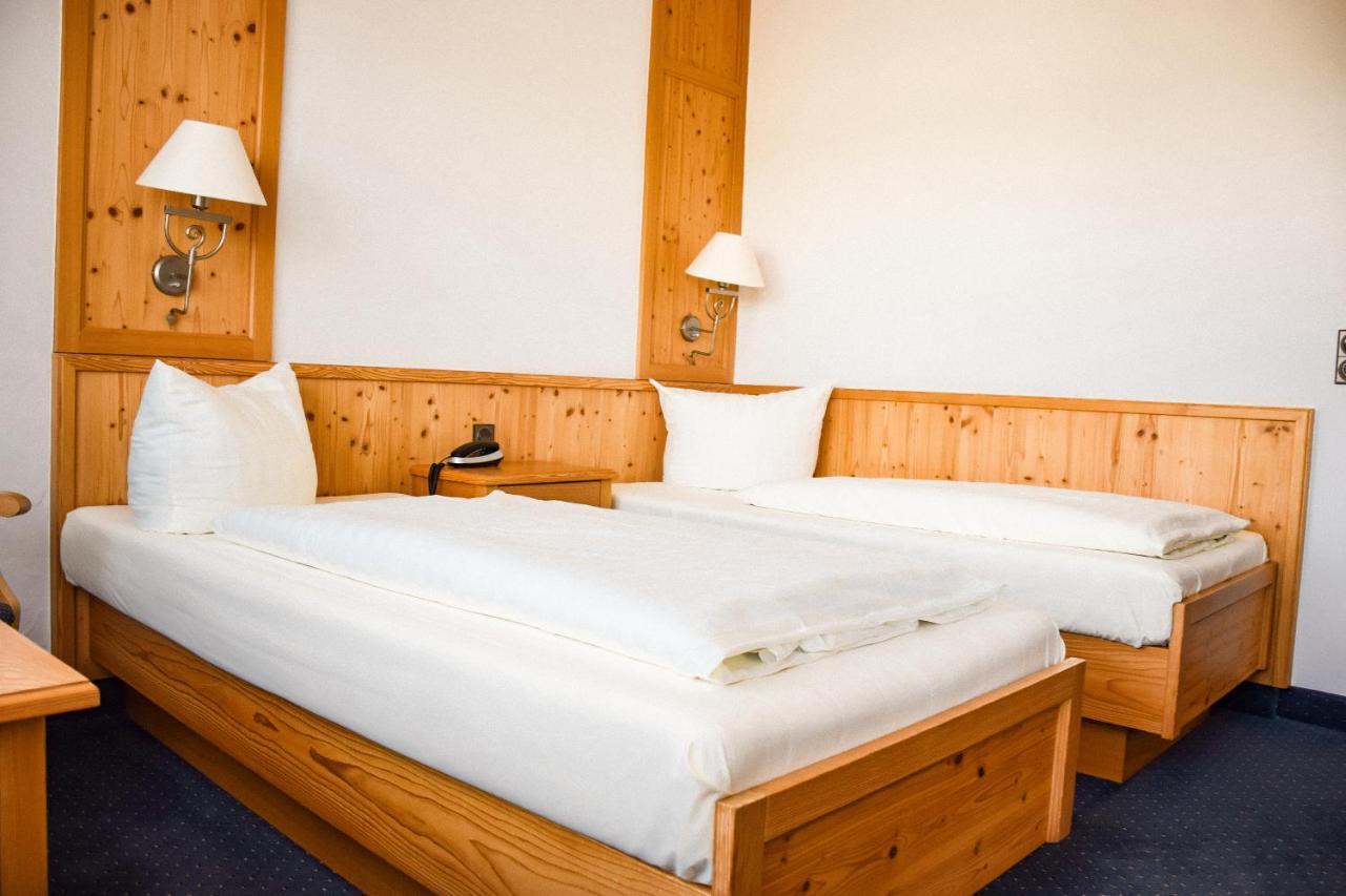Hotel Bergwiesen - Zimmer Mit Balkon Oder Terasse Lohr nad Menem Zewnętrze zdjęcie