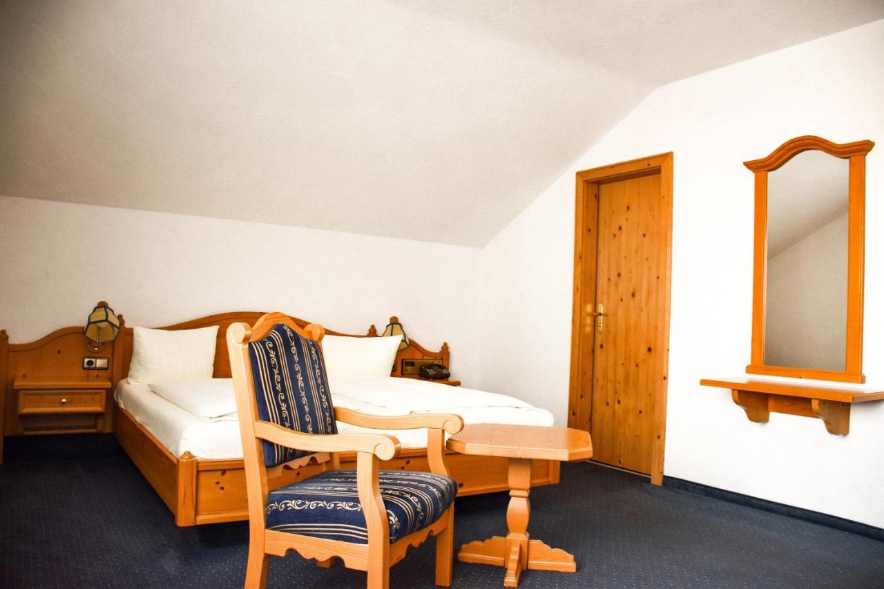 Hotel Bergwiesen - Zimmer Mit Balkon Oder Terasse Lohr nad Menem Zewnętrze zdjęcie