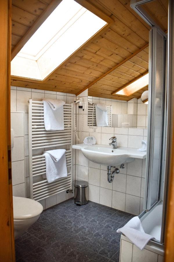 Hotel Bergwiesen - Zimmer Mit Balkon Oder Terasse Lohr nad Menem Zewnętrze zdjęcie